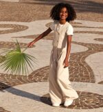 Beżowe spodnie z szerokimi nogawkami i zakładkami dla dziewczynki iDO 4G720