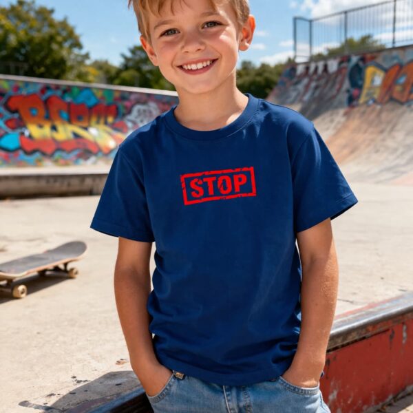 Granatowa koszulka chłopięca z piratem Entlik